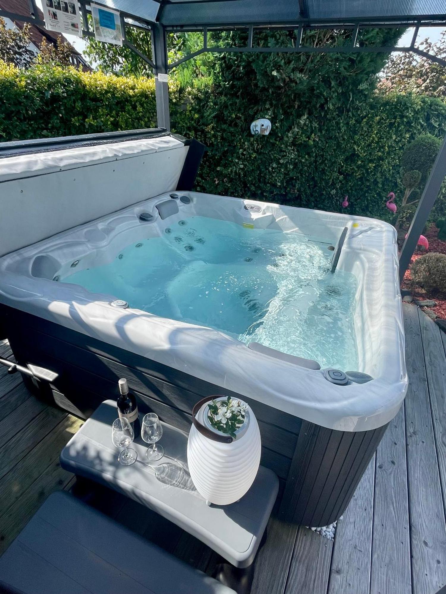 Ferienwohnung Schlossblick - 4 Sterne Sauna Pool Whirlpool Exklusiv เบราน์เฟลส์ ภายนอก รูปภาพ