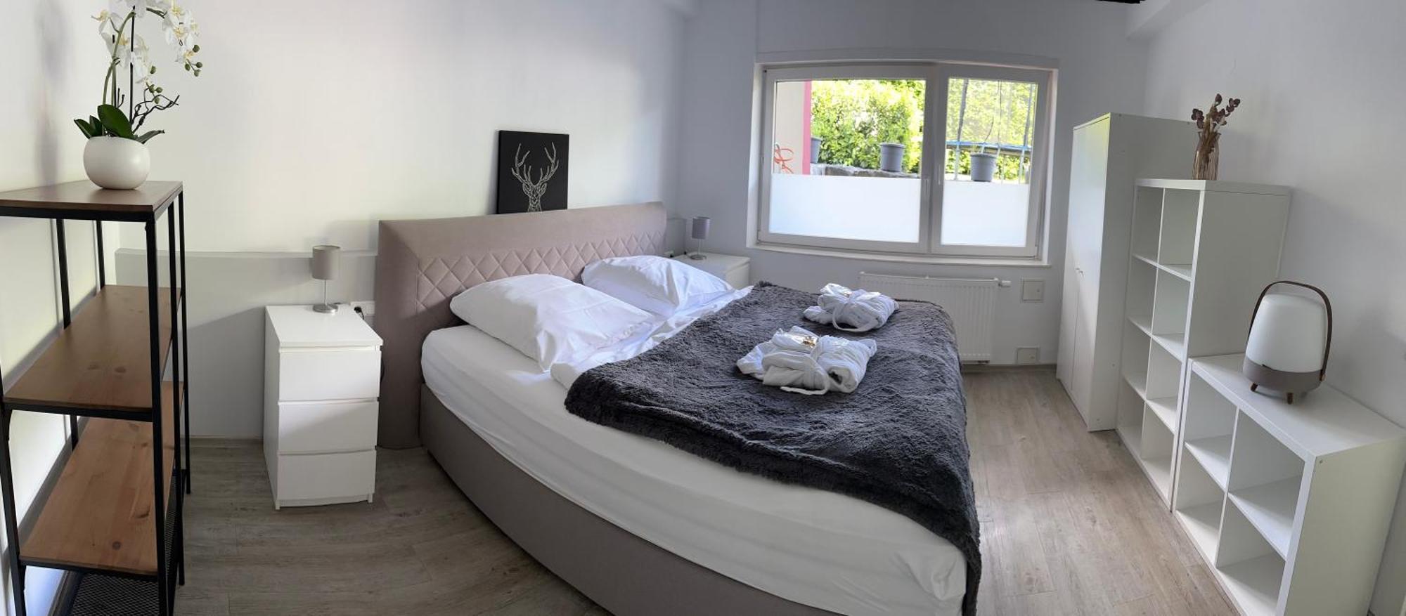 Ferienwohnung Schlossblick - 4 Sterne Sauna Pool Whirlpool Exklusiv เบราน์เฟลส์ ภายนอก รูปภาพ
