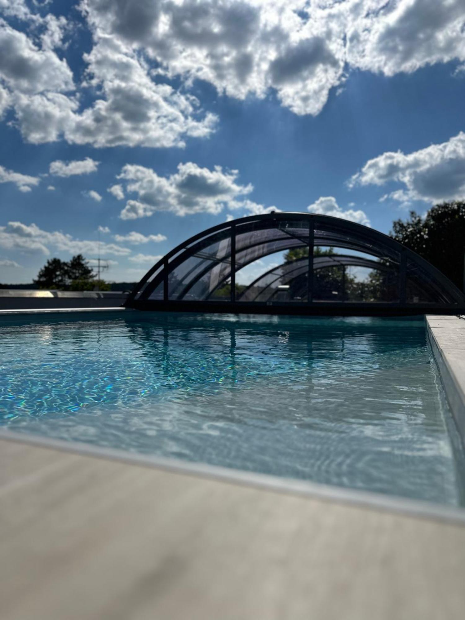 Ferienwohnung Schlossblick - 4 Sterne Sauna Pool Whirlpool Exklusiv เบราน์เฟลส์ ภายนอก รูปภาพ