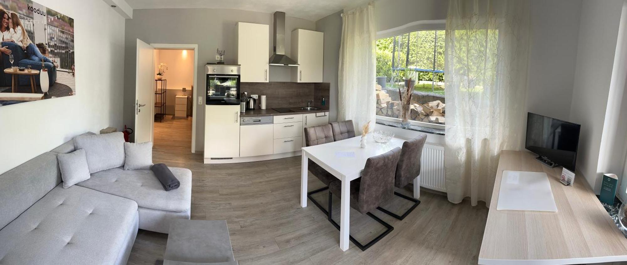 Ferienwohnung Schlossblick - 4 Sterne Sauna Pool Whirlpool Exklusiv เบราน์เฟลส์ ภายนอก รูปภาพ